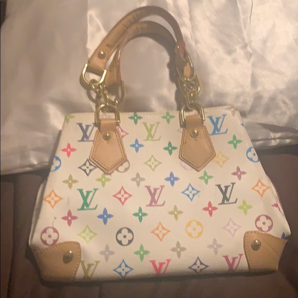 Handbag - Picture 3 of 7